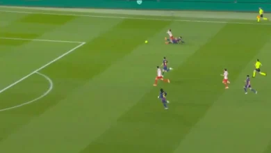 El Atlético reclama tarjeta roja a Gerard Martín por privar a Giuliano de un mano a mano