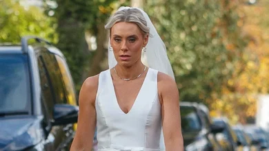 Emma Paton gives fan 'one last chance' after 'marriage' at World Darts Championship