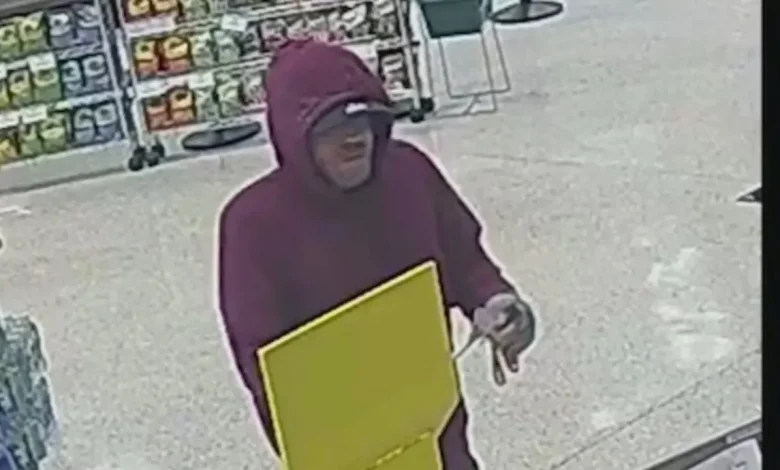 Escaped Rockdale County inmate seen inside Henry County Publix