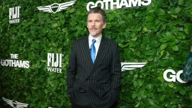 Ethan Hawke reflects on Robin Williams' complex 'emotional life'