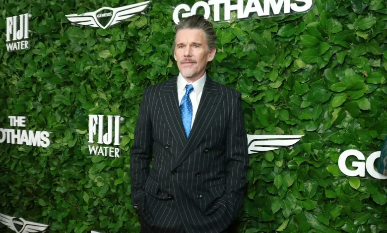 Ethan Hawke reflects on Robin Williams' complex 'emotional life'