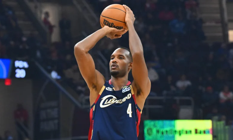 Evan Mobley makes a quick return from a calf strain, scores 14 in loss to Knicks