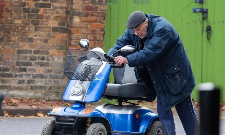 Evil Harry Roberts dies aged 89 after spending 48 years behind bars for heinous murder of 3 cops