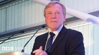 Ex-England and Glamorgan batter and ECB boss Morris dies