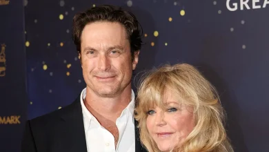 Exclusive: Oliver Hudson paints picture of 'big' Hallmark-worthy Christmas with Goldie Hawn and Kurt Russell