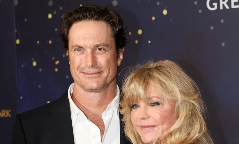 Exclusive: Oliver Hudson paints picture of 'big' Hallmark-worthy Christmas with Goldie Hawn and Kurt Russell