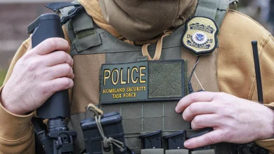 FBI: Man, woman drive to police station with Homeland Security agent trapped in vehicle