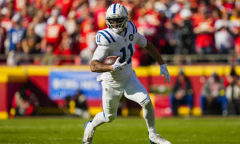 Fantasy Football Week 14 Start 'Em Sit 'Em: DK Metcalf vs Michael Pittman Jr.