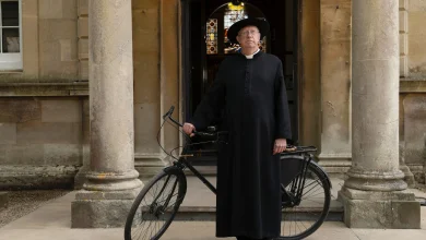 Father Brown has a real crisis, and it looks like it's unsolvable...