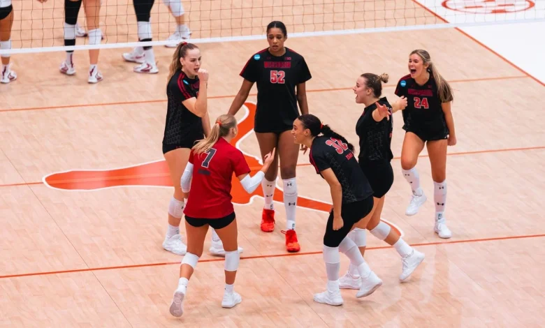 Feeling Elite: Badgers battle in Regional Finals for eighth-straight season