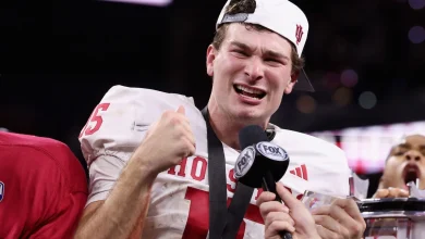 Fernando Mendoza clinches Heisman with Big Ten title, keeps it clean