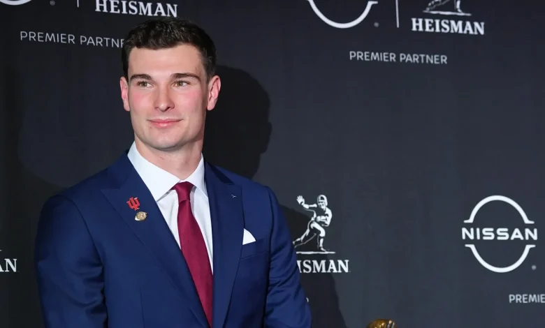 Fernando Mendoza wins the Heisman Trophy