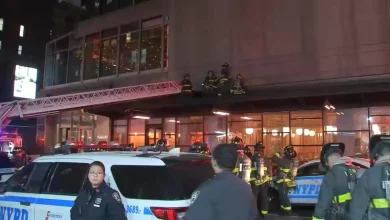 Fire breaks out at Manhattan restaurant; no injuries reported