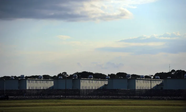 Florida man executed for 1987 killings of a man and his girlfriend during home invasion