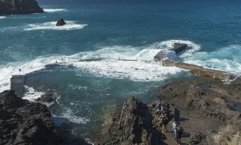 Four dead in Tenerife after wave drags swimmers out to sea