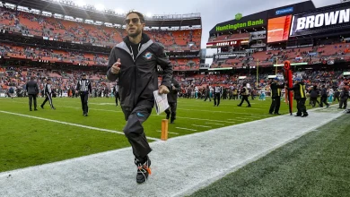 Future of Dolphins head coach Mike McDaniel is still up in the air, per reports