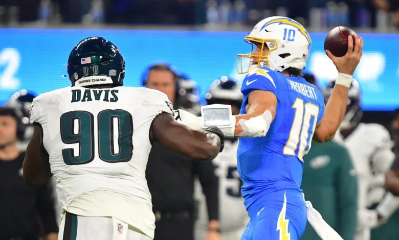 Game ball, three stars, and snap count analysis: Week 14, Eagles at Chargers