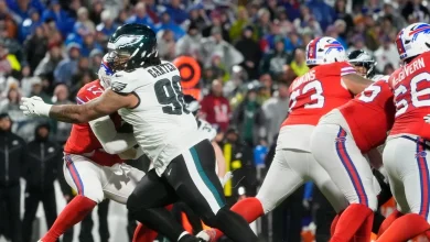 Game ball, three stars, and snap count analysis: Week 17, Eagles at Bills