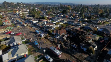 Gas explosion in San Francisco Bay Area obliterates homes