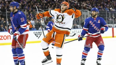 Gauthier scores go-ahead goal in 3rd, Ducks edge Rangers