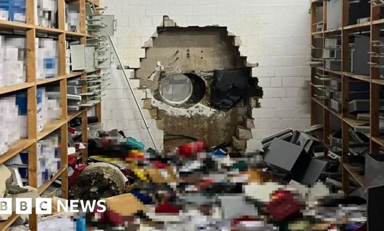 German bank heist: Thieves use drill to steal €30m from savings bank