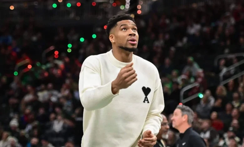 Giannis Antetokounmpo likely to return from calf injury Saturday vs. Bulls: Sources
