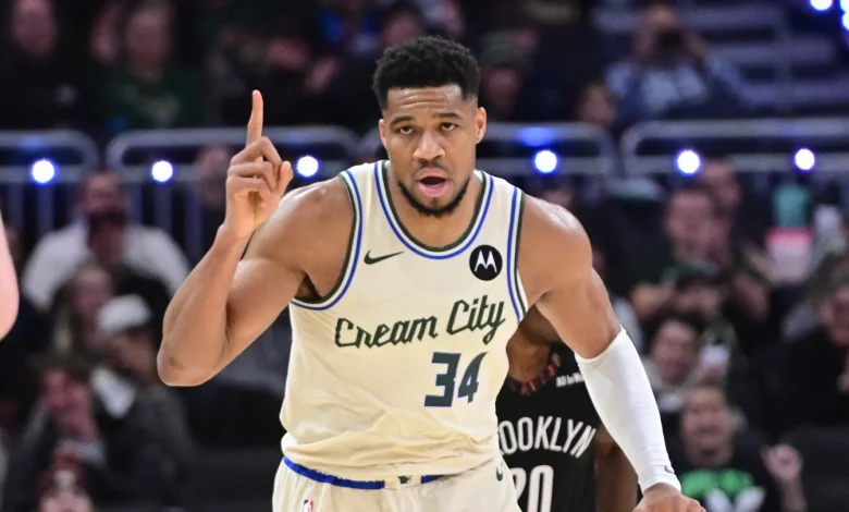 Giannis Antetokounmpo reportedly meeting with Bucks front office about future with club