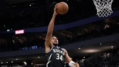 Giannis Antetokounmpo scrubs Milwaukee from his social media