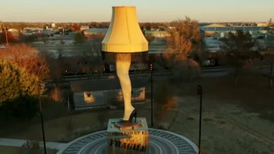 Giant leg lamp lights up small Oklahoma town, turning a Christmas classic into a year-round attraction