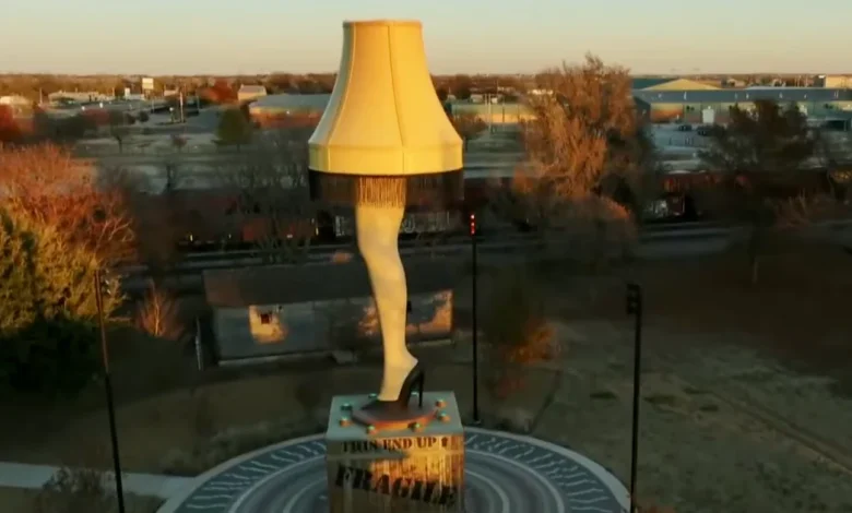 Giant leg lamp lights up small Oklahoma town, turning a Christmas classic into a year-round attraction