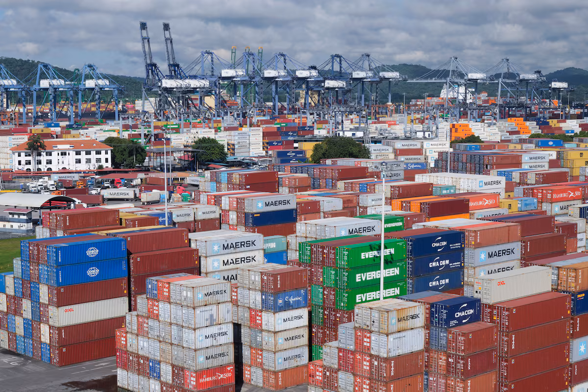 Global growth resilient, but could be tested next year, OECD says