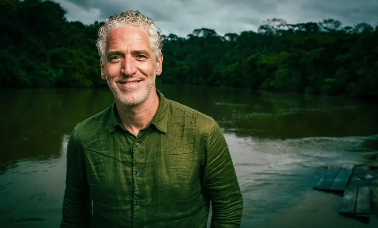 Gordon Buchanan’s Lions, Tigers & Bears Tour Comes to Town.