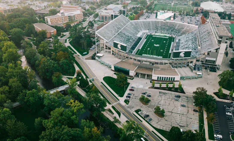 Greg and Dawn Williams make historic $401 million commitment to MSU and Spartan Athletics | MSUToday