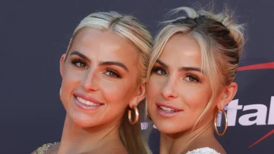 Haley Cavinder matches twin Hanna in black fuzzy Cowboys fit for fiancé Jake Ferguson