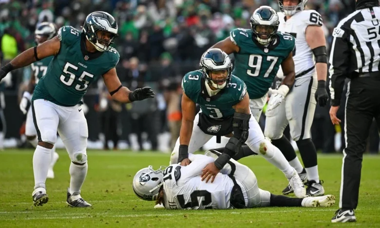 Handing out 10 awards from the Eagles-Raiders game
