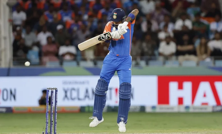 Hardik Pandya and Jitesh Sharma smash massive sixes off Lutho Sipamla's bowling in massive 18-run over during IND vs SA 2025 1st T20I [Watch]