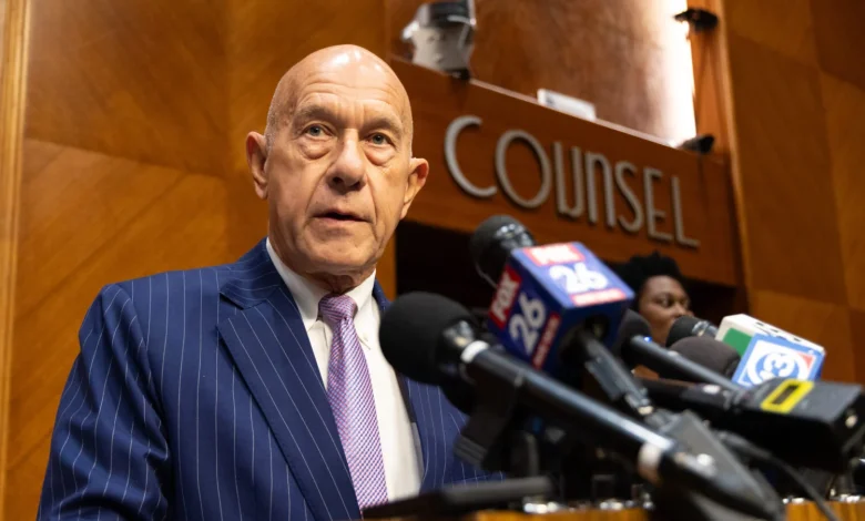 Harris County Democratic Party reprimands Houston Mayor John Whitmire, withholds future endorsement – Houston Public Media