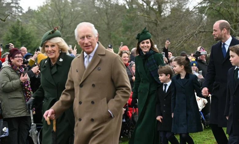 Here's What the Royal Family Christmas Dinner at Sandringham Looks Like