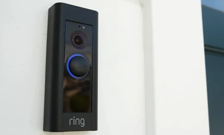 Holiday heists warning: Scammers use Wi-Fi jammers, other devices to steal your packages, cars and credit cards, police say