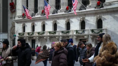 How will the stock market perform in 2026? Wall Street pros weigh in.