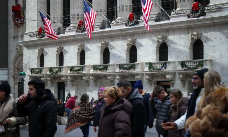 How will the stock market perform in 2026? Wall Street pros weigh in.