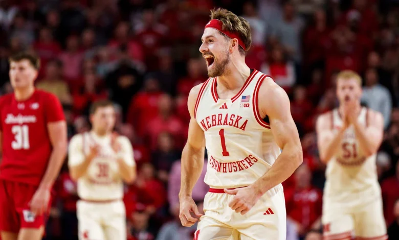 Huskers Blow Out Badgers to Open Big Ten Play, Stay Undefeated