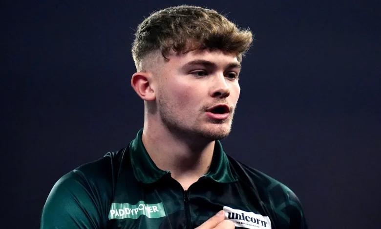 I'm a bricklayer working for girlfriend's dad by day... by night I'm World Darts Championship star gunning for £1m prize