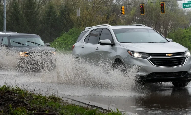 Indianapolis area schools announce 2-hour delays for Tuesday
