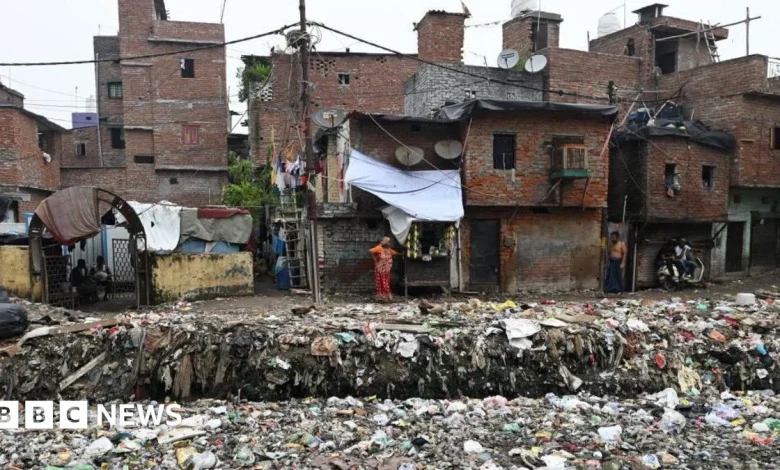 India's big cities face big challenges of toxic air, broken roads and unpicked rubbish
