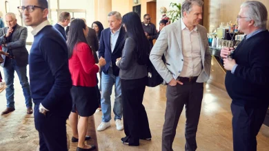 Inside Netflix Battle's for Warner Bros With Ultimatums and Meetings