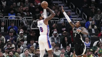 Instant observations: Buoyed by balance, Sixers beat Bucks, sweeping back-to-back