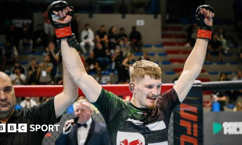 Ioan Harris: 'Problem solver' targets stoppage on Cage Warriors debut