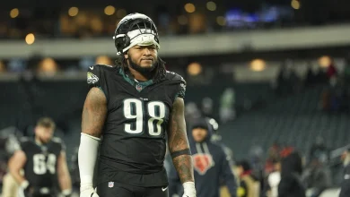 Jalen Carter week-to-week after undergoing procedure on both shoulders