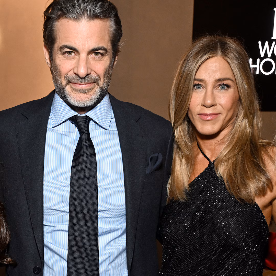 Jennifer Aniston Shares Glimpse Inside First Christmas With Boyfriend Jim Curtis